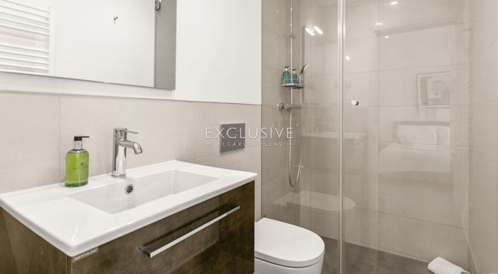 Image No.18-4 Bed Villa for sale