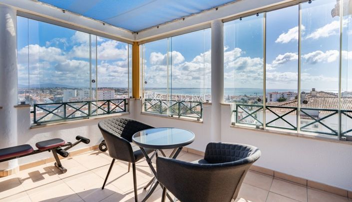 Image No.29-4 Bed Apartment for sale