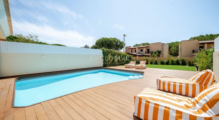 Image No.10-2 Bed Villa for sale