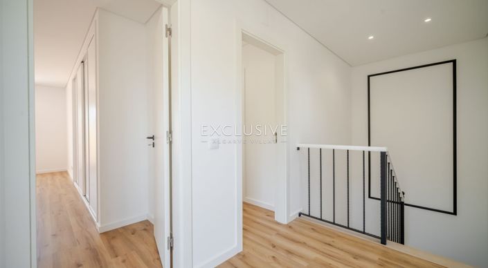 Image No.34-2 Bed Villa for sale