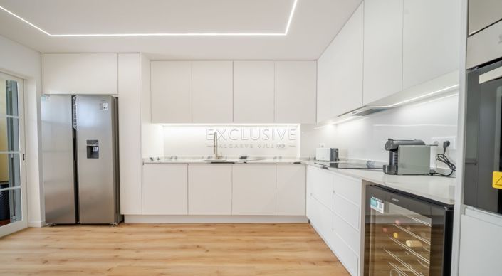 Image No.4-2 Bed Villa for sale