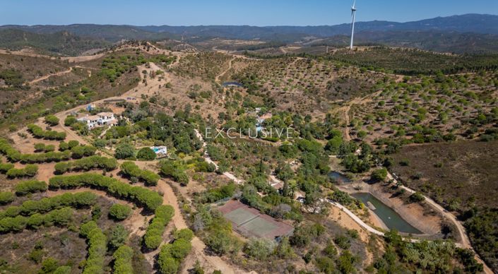 Image No.1-6 Bed Villa for sale