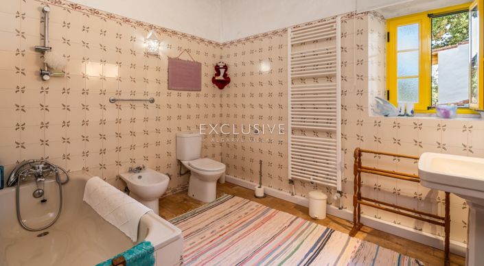 Image No.40-6 Bed Villa for sale