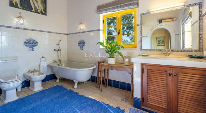 Image No.44-6 Bed Villa for sale