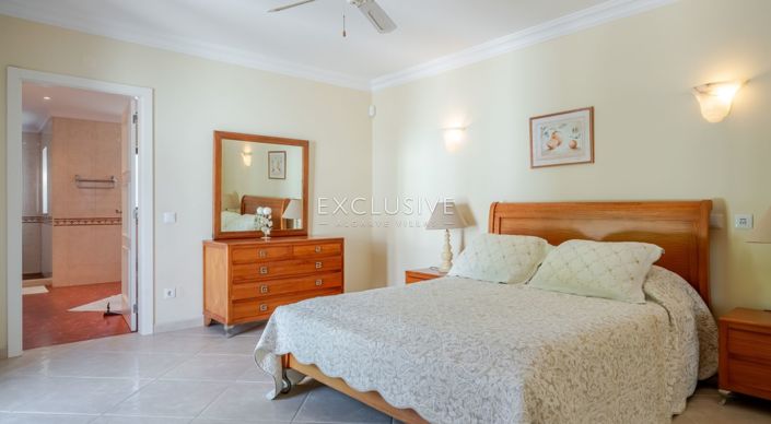 Image No.15-6 Bed Villa for sale