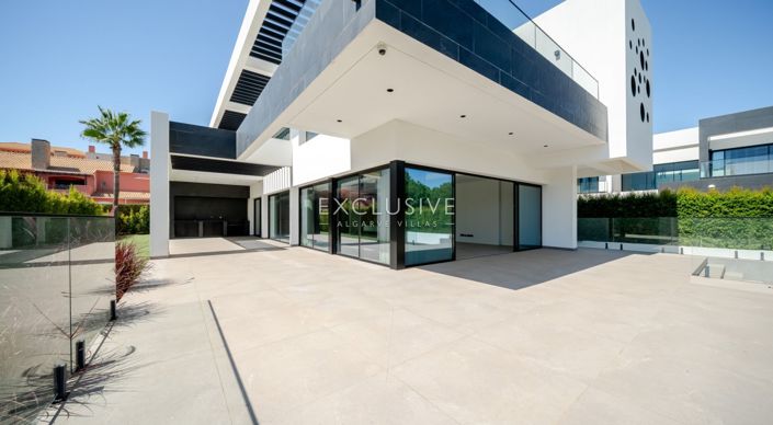 Image No.22-4 Bed Villa for sale