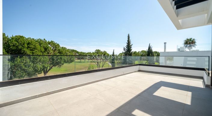 Image No.48-4 Bed Villa for sale