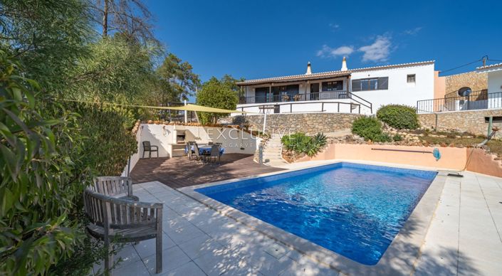 Image No.1-3 Bed Villa for sale