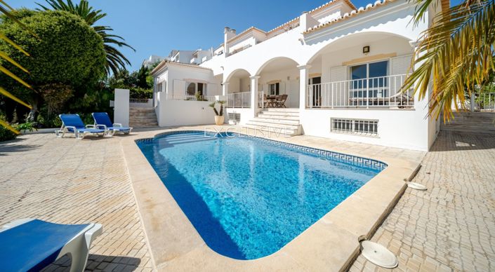 Image No.4-4 Bed Villa for sale