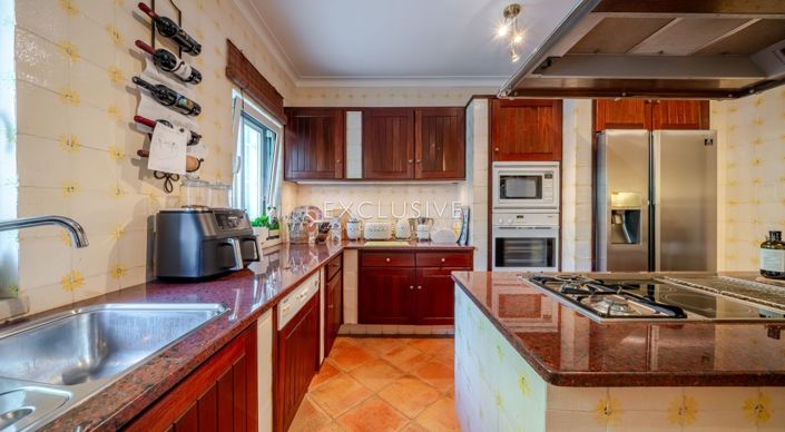 Image No.12-4 Bed Villa for sale