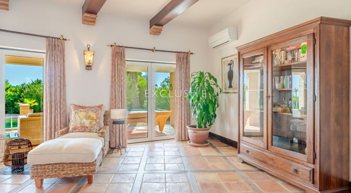 Image No.14-4 Bed Villa for sale