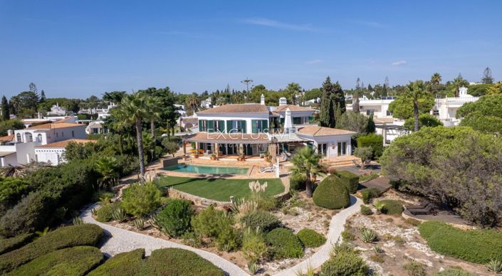 Image No.2-4 Bed Villa for sale