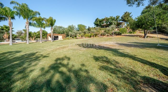 Image No.2-3 Bed Villa for sale