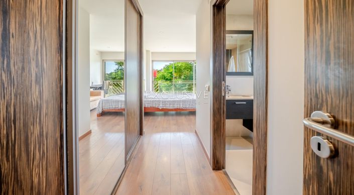 Image No.26-3 Bed Villa for sale