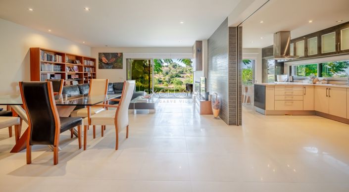 Image No.5-3 Bed Villa for sale