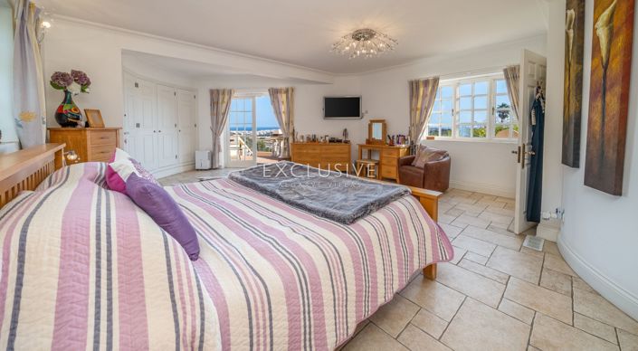 Image No.29-6 Bed Villa for sale