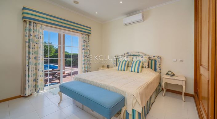 Image No.15-3 Bed Villa for sale