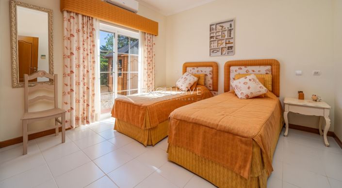 Image No.17-3 Bed Villa for sale