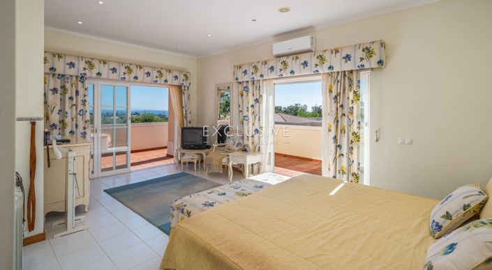 Image No.29-3 Bed Villa for sale