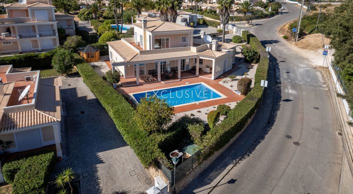 Image No.3-3 Bed Villa for sale