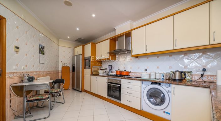 Image No.9-3 Bed Villa for sale