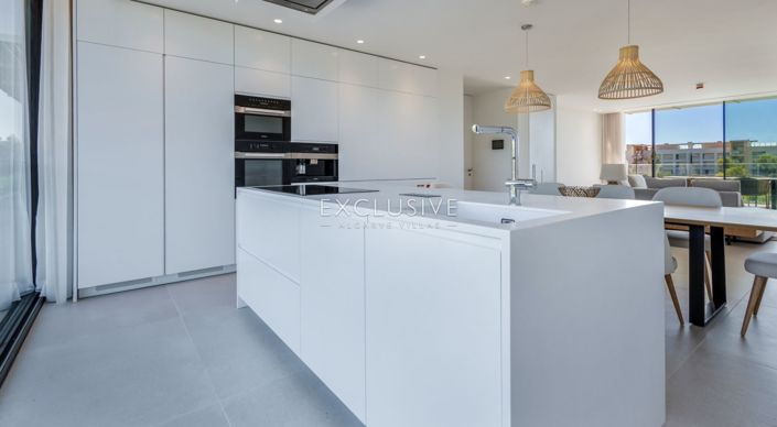 Image No.13-3 Bed Apartment for sale