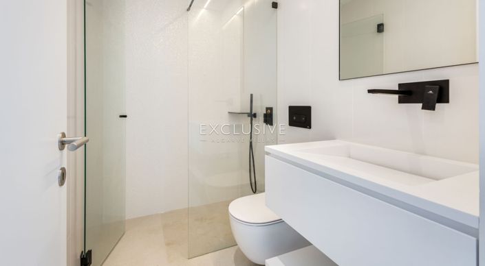 Image No.22-3 Bed Apartment for sale