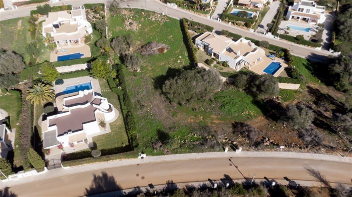 Image No.3-3 Bed Land for sale