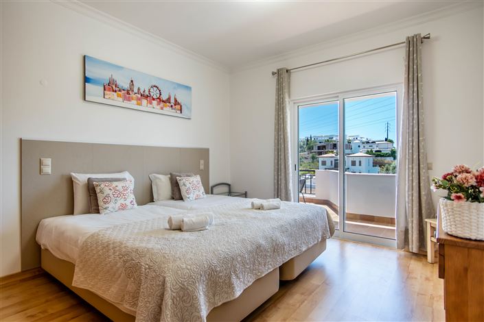 Image No.4-5 Bed Villa for sale