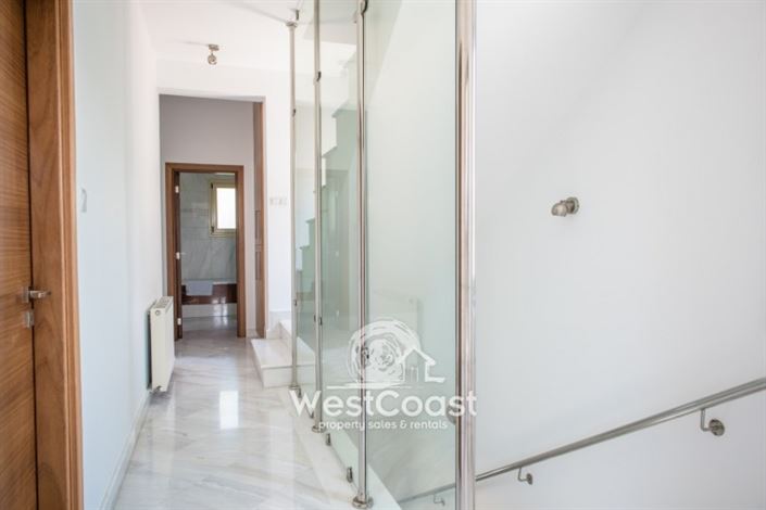 Image No.10-4 Bed Villa for sale