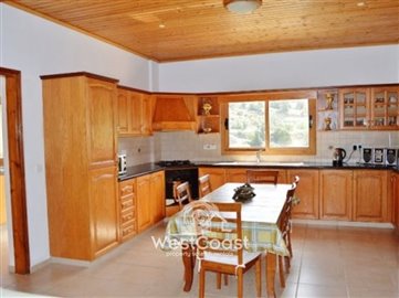 23122-4-bedroom-spacious-villa-argaka-paphosf