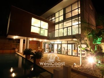 35160-for-sale-6-bedrooms-modern-luxury-villa