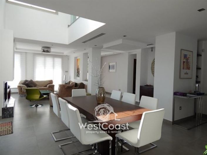 Image No.5-3 Bed Villa for sale