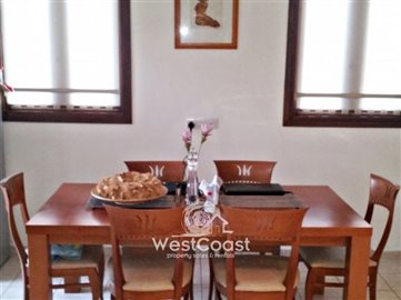 60423-4-bedroom-villa-1-bedroom-apartment-in-