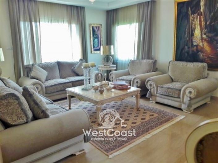 Image No.2-6 Bed Villa for sale