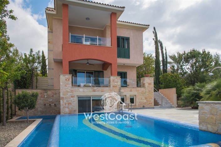 Image No.2-5 Bed Villa for sale