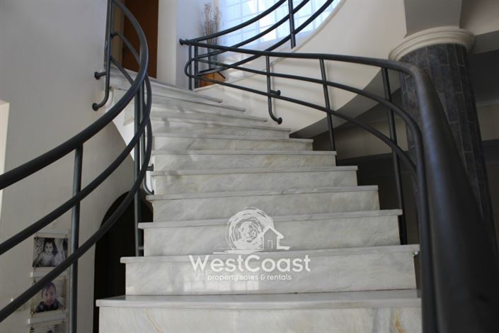 Image No.9-5 Bed Villa for sale