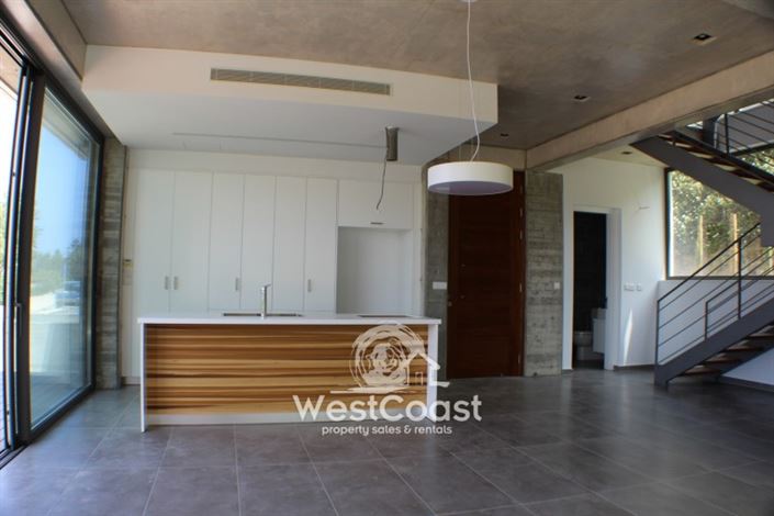 Image No.10-3 Bed Villa for sale