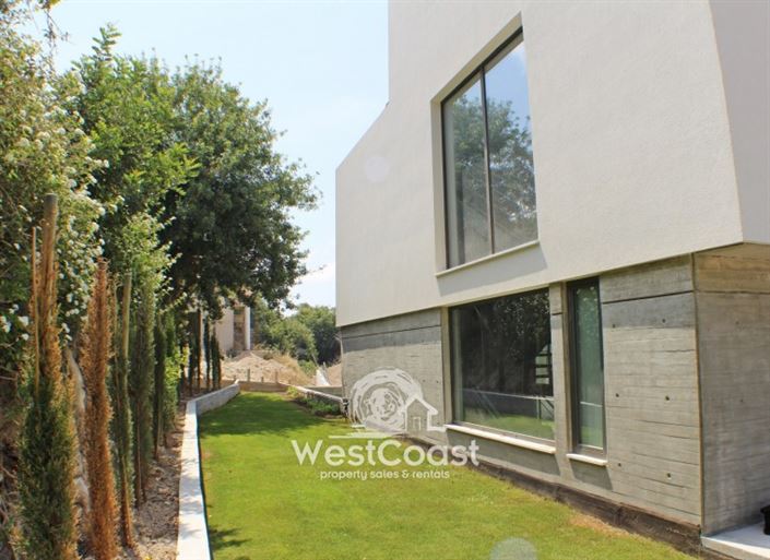 Image No.7-3 Bed Villa for sale