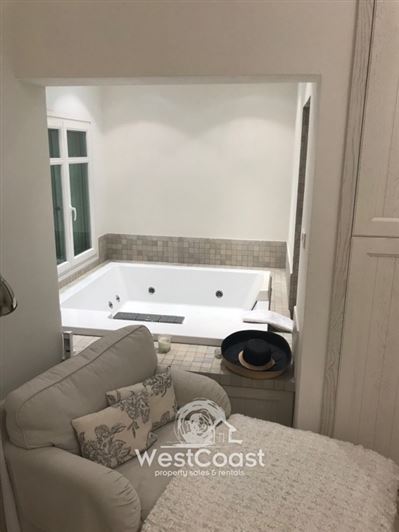 Image No.9-4 Bed Villa for sale