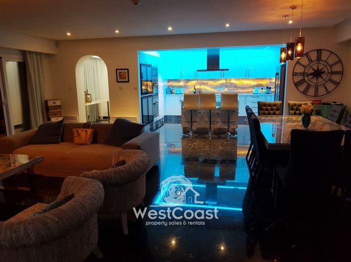 Image No.3-3 Bed Penthouse for sale