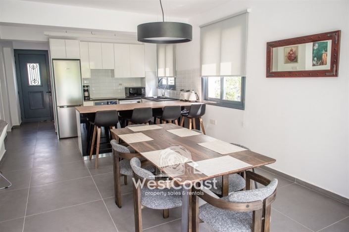 Image No.5-30 Bed Commercial for sale