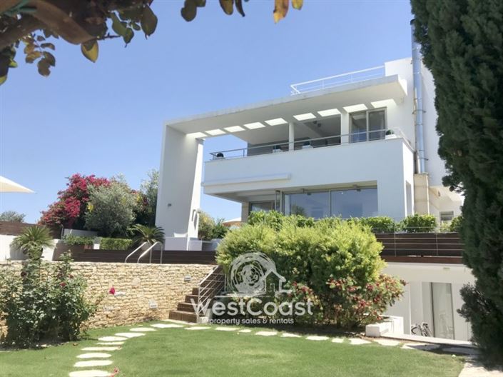 Image No.2-4 Bed Villa for sale