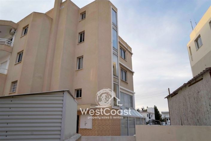 Image No.2-Commercial à vendre à Paphos