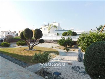 107401-detached-villa-for-sale-in-kolonifull