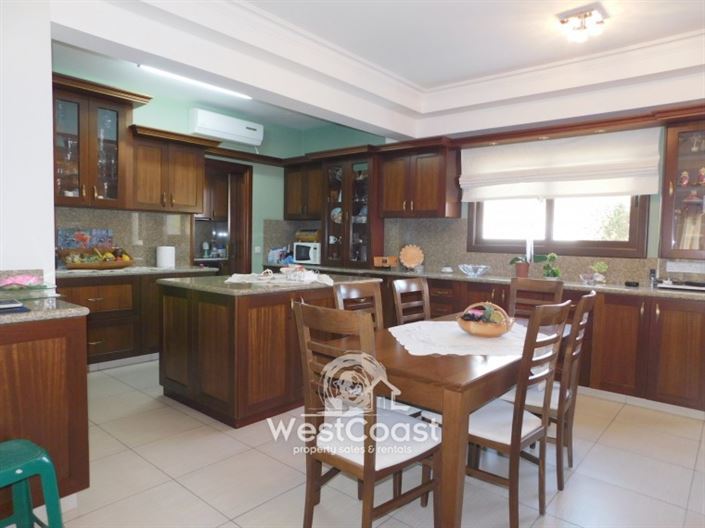 Image No.8-4 Bed Villa for sale