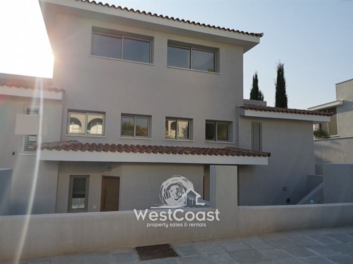 Image No.3-3 Bed Villa for sale