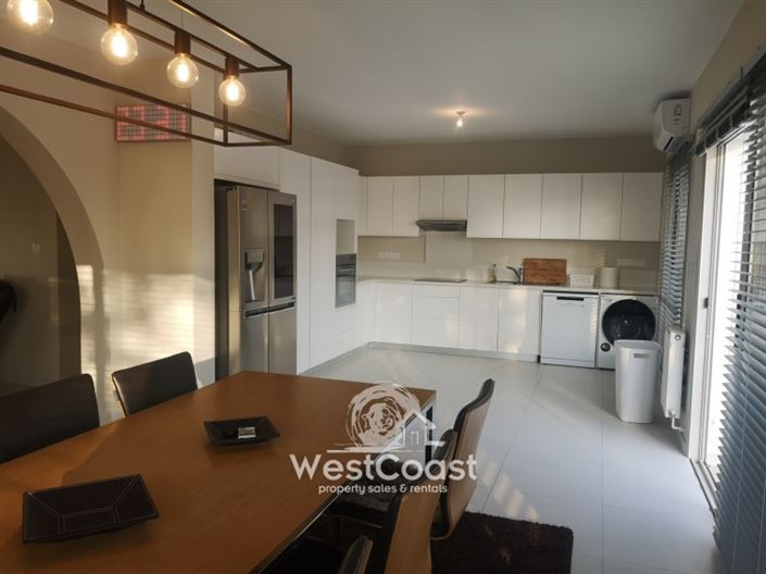 Image No.9-3 Bed Villa for sale