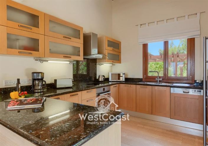 Image No.10-3 Bed Villa for sale