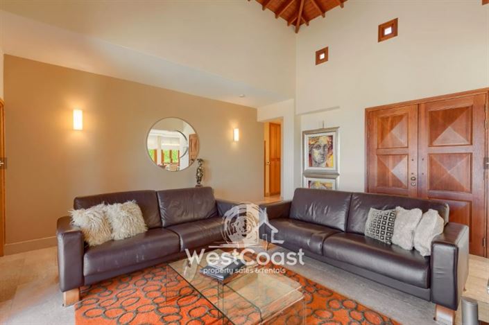 Image No.5-3 Bed Villa for sale